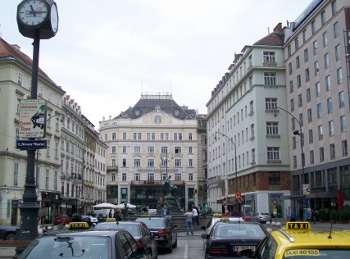 VIENNA165) Vienna 2016 (350x259)